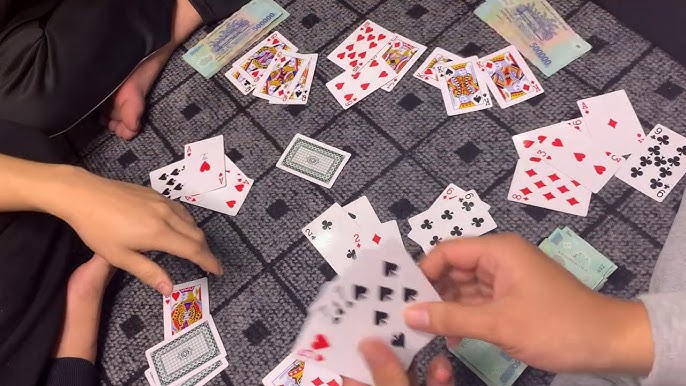 Phỏm Miền Nam - Nghệ Thuật Đánh Bài và Bí Mật Chiến Thắng